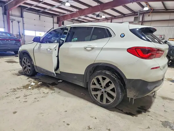 WBXYJ5C36JEF75958 2018 BMW X2 - Image 2