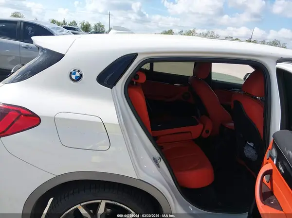 WBXYJ5C36JEF76530 2018 BMW X2 - Image 8