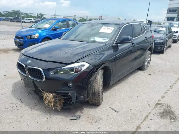 WBXYJ5C37JEF76732 2018 BMW X2 - Image 2