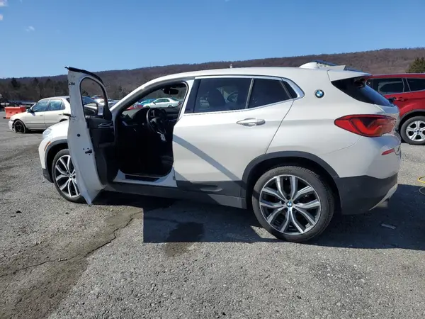WBXYJ5C39JEF80622 2018 BMW X2 - Image 2