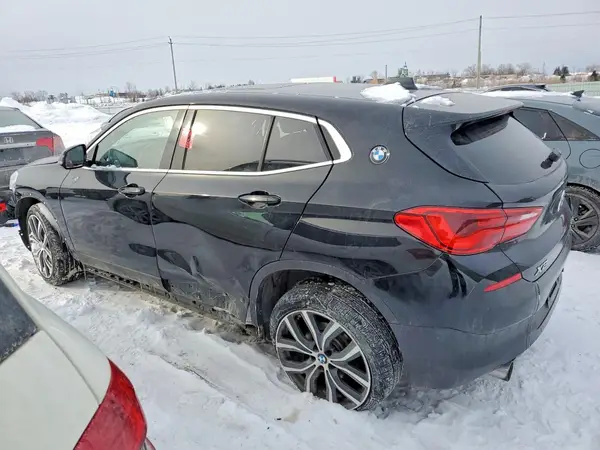 WBXYJ5C3XJEF73081 2018 BMW X2 - Image 2