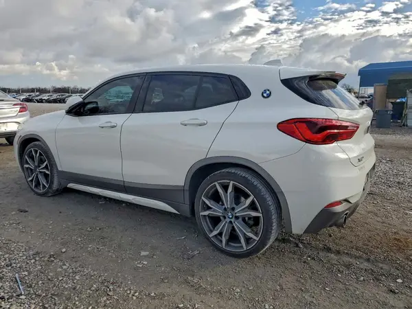 WBXYJ5C3XJEF74280 2018 BMW X2 - Image 2