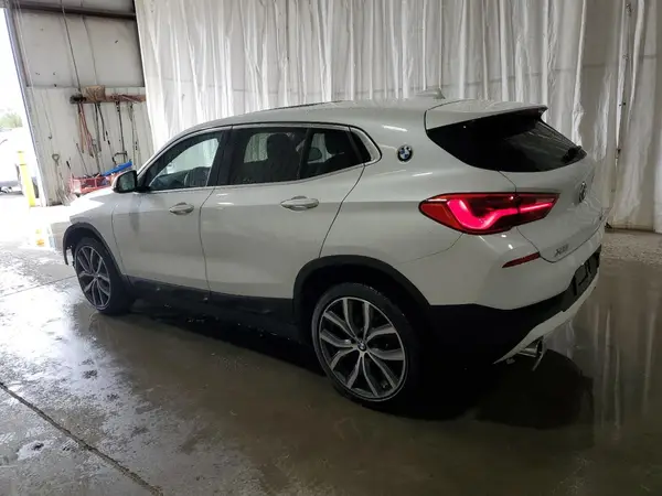 WBXYJ5C3XJEF77647 2018 BMW X2 - Image 2