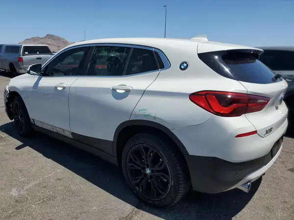 WBXYJ5C3XJEF78104 2018 BMW X2 - Image 2