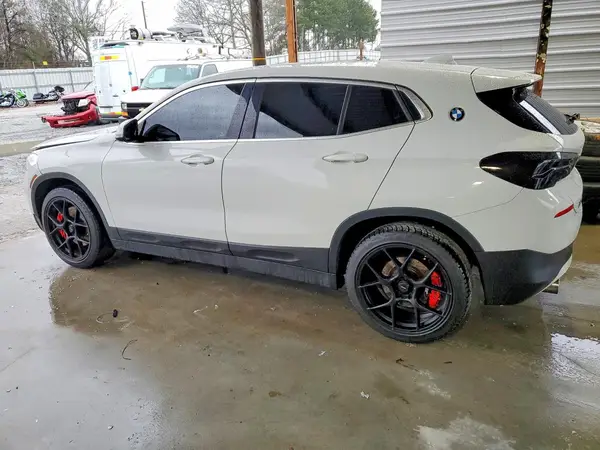 WBXYJ5C3XJEF82122 2018 BMW X2 - Image 2