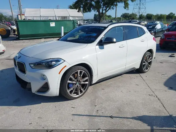 WBXYN1C57KEF29605 2019 BMW X2 - Image 2