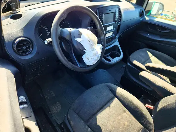 WD3BG2EA5G3164915 2016 MERCEDES-BENZ METRIS - Image 8