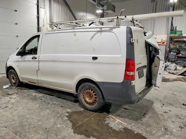 WD3BG2EA6J3345920 2018 MERCEDES-BENZ METRIS - Image 2