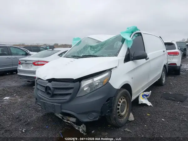 WD3BG2EA8G3110427 2016 MERCEDES-BENZ METRIS - Image 2