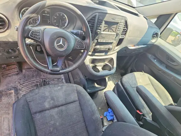 WD3BG2EA9H3309858 2017 MERCEDES-BENZ METRIS - Image 8