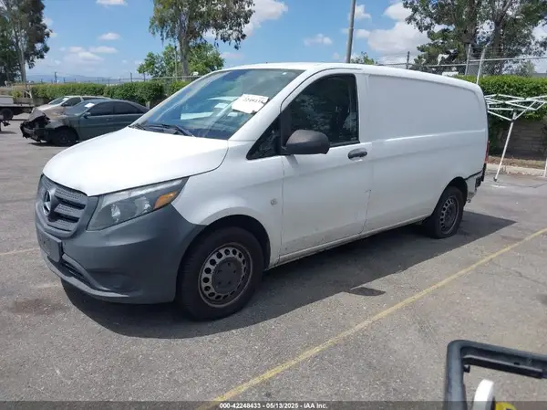 WD3PG2EA0H3207774 2017 MERCEDES-BENZ METRIS - Image 2