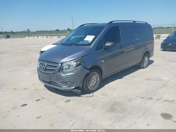 WD3PG2EA0J3364081 2018 MERCEDES-BENZ METRIS - Image 2