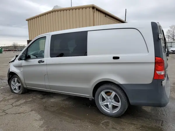 WD3PG2EA0J3410329 2018 MERCEDES-BENZ METRIS - Image 2