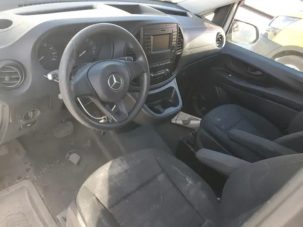WD3PG2EA0J3416535 2018 MERCEDES-BENZ METRIS - Image 8