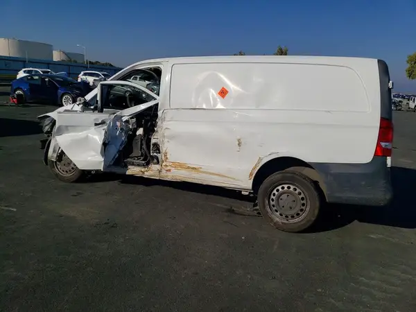 WD3PG2EA1H3212370 2017 MERCEDES-BENZ METRIS - Image 2