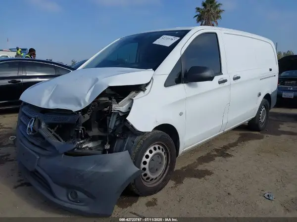WD3PG2EA1J3416625 2018 MERCEDES-BENZ METRIS - Image 2