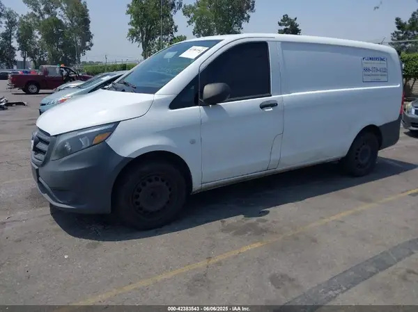 WD3PG2EA3H3256239 2017 MERCEDES-BENZ METRIS - Image 2