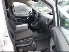 WD3PG2EA3J3414388 2018 MERCEDES-BENZ METRIS