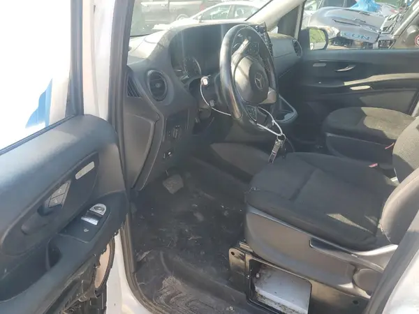 WD3PG2EA4G3130101 2016 MERCEDES-BENZ METRIS - Image 8