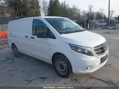 WD3PG2EA4H3260381 2017 MERCEDES-BENZ METRIS