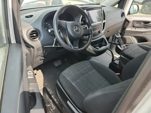 WD3PG2EA4H3274023 2017 MERCEDES-BENZ METRIS - Image 8