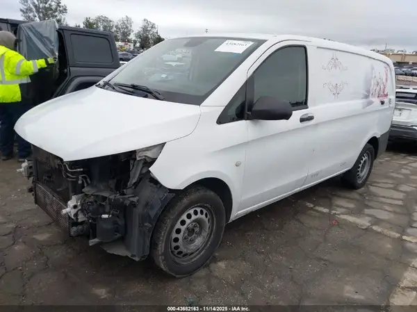 WD3PG2EA4K3607957 2019 MERCEDES-BENZ METRIS - Image 2