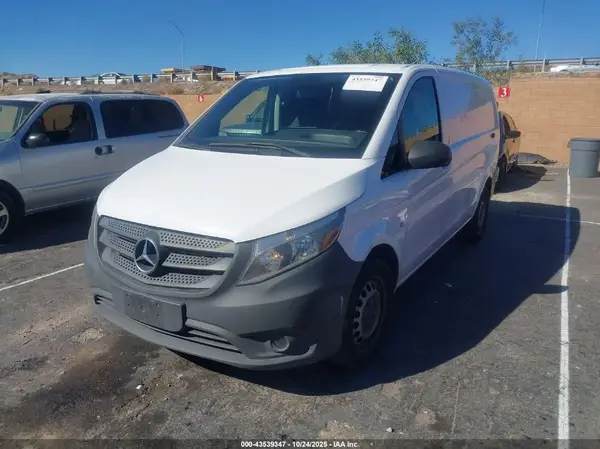 WD3PG2EA5G3086643 2016 MERCEDES-BENZ METRIS - Image 2