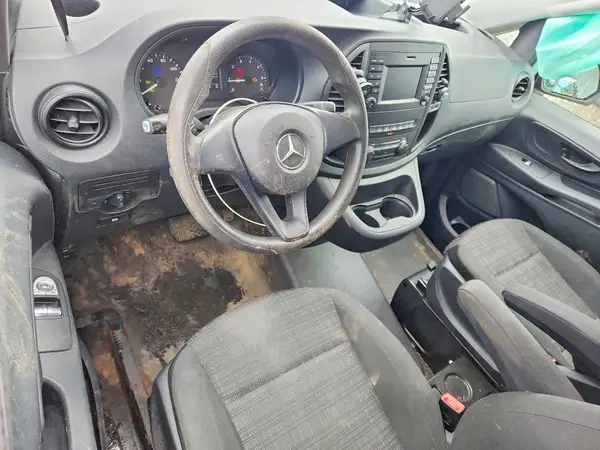 WD3PG2EA5H3212663 2017 MERCEDES-BENZ METRIS - Image 8