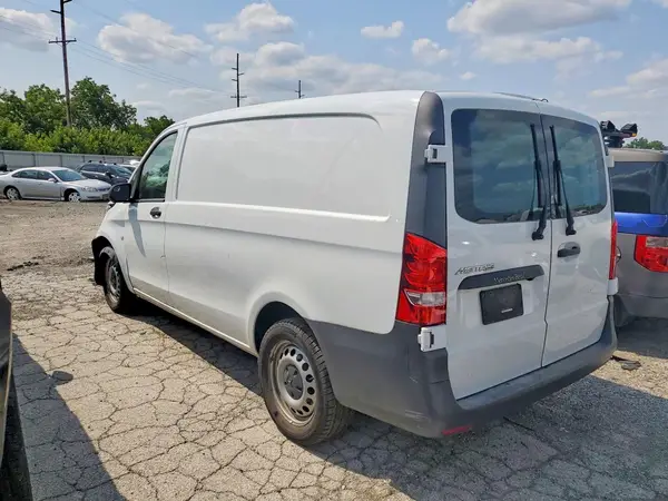 WD3PG2EA5H3314772 2017 MERCEDES-BENZ METRIS - Image 2