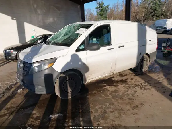 WD3PG2EA6J3362321 2018 MERCEDES-BENZ METRIS - Image 2