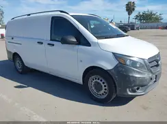 WD3PG2EA7G3090256 2016 MERCEDES-BENZ METRIS
