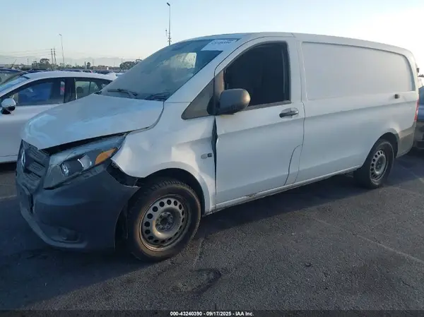 WD3PG2EA7G3142789 2016 MERCEDES-BENZ METRIS - Image 2