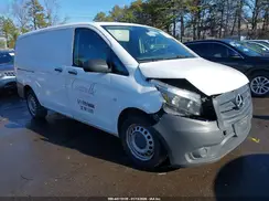 WD3PG2EA7H3223082 2017 MERCEDES-BENZ METRIS