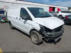 WD3PG2EA7H3255689 2017 MERCEDES-BENZ METRIS