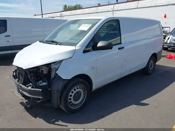 WD3PG2EA7H3255689 2017 MERCEDES-BENZ METRIS - Image 2