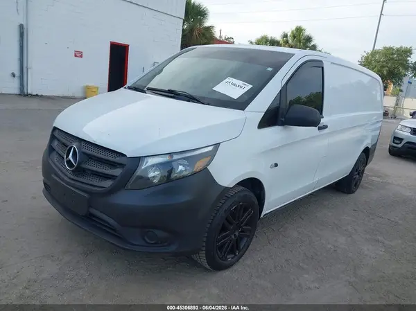 WD3PG2EA7H3263114 2017 MERCEDES-BENZ METRIS - Image 2