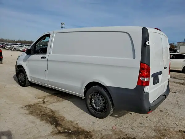 WD3PG2EA7H3318452 2017 MERCEDES-BENZ METRIS - Image 2