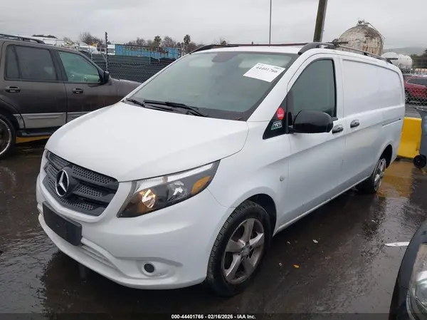 WD3PG2EA8G3194304 2016 MERCEDES-BENZ METRIS - Image 2