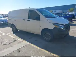 WD3PG2EA8H3216447 2017 MERCEDES-BENZ METRIS