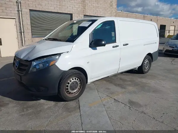 WD3PG2EA8H3216447 2017 MERCEDES-BENZ METRIS - Image 2