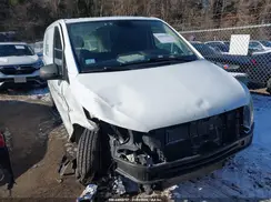 WD3PG2EA8H3219865 2017 MERCEDES-BENZ METRIS