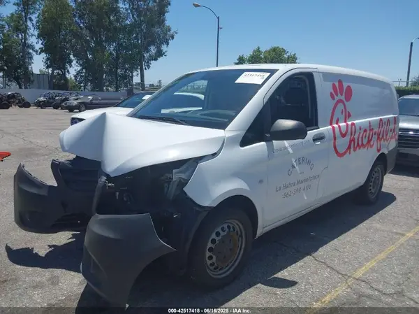 WD3PG2EA8H3258875 2017 MERCEDES-BENZ METRIS - Image 2