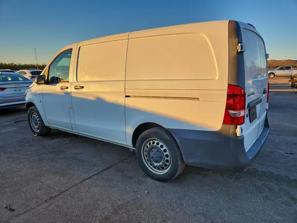 WD3PG2EA8H3267107 2017 MERCEDES-BENZ METRIS - Image 2