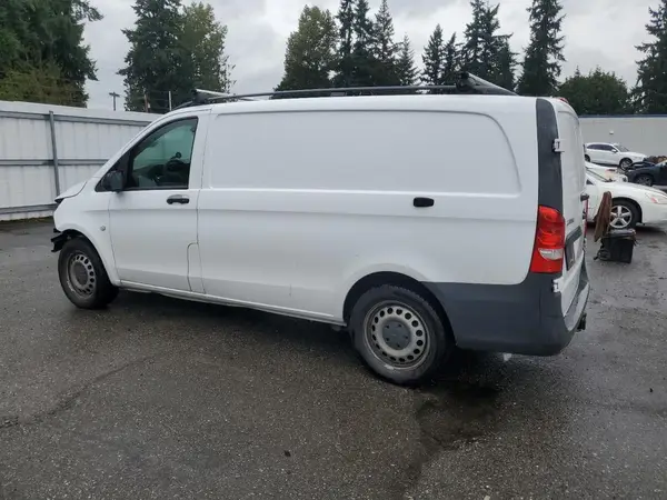WD3PG2EA9H3271053 2017 MERCEDES-BENZ METRIS - Image 2