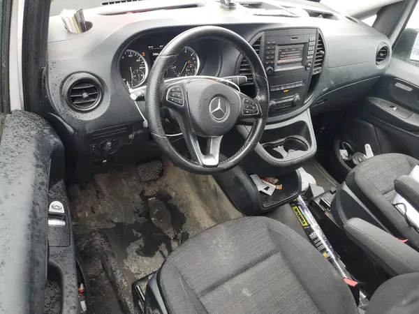 WD3PG2EA9H3271053 2017 MERCEDES-BENZ METRIS - Image 8