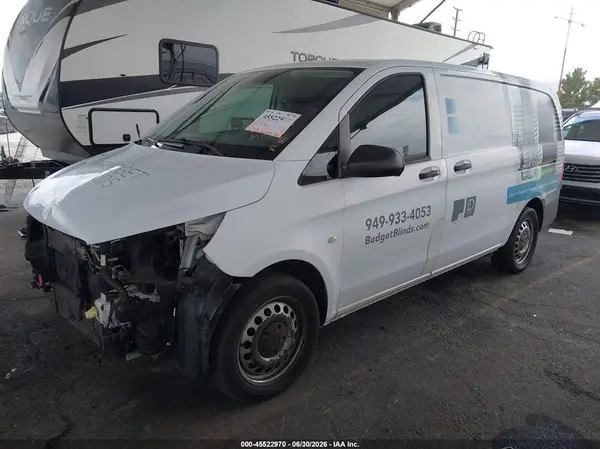 WD3PG2EAXG3199567 2016 MERCEDES-BENZ METRIS - Image 2
