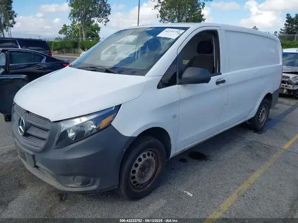 WD3PG2EAXH3301693 2017 MERCEDES-BENZ METRIS - Image 2