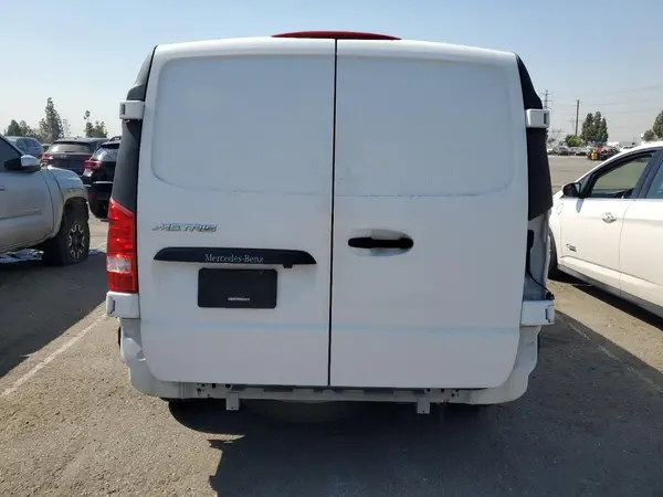 2018 MERCEDES-BENZ METRIS auction photo 6