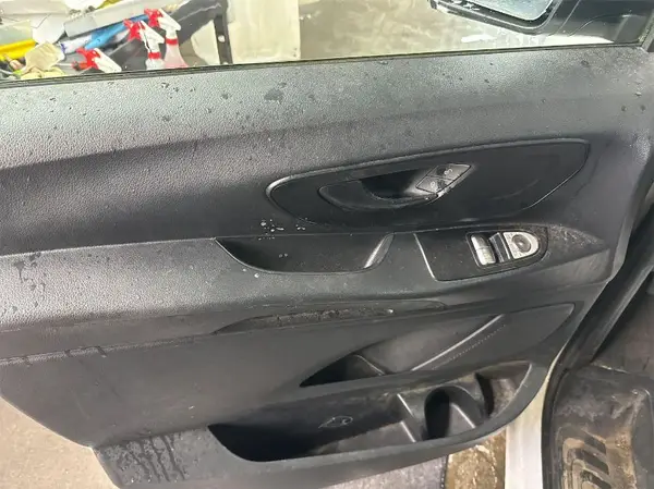 WD3PG3EA1J3495915 2018 MERCEDES-BENZ METRIS - Image 2