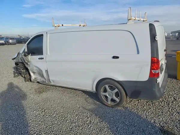 WD3PG3EA6L3645083 2020 MERCEDES-BENZ METRIS - Image 2